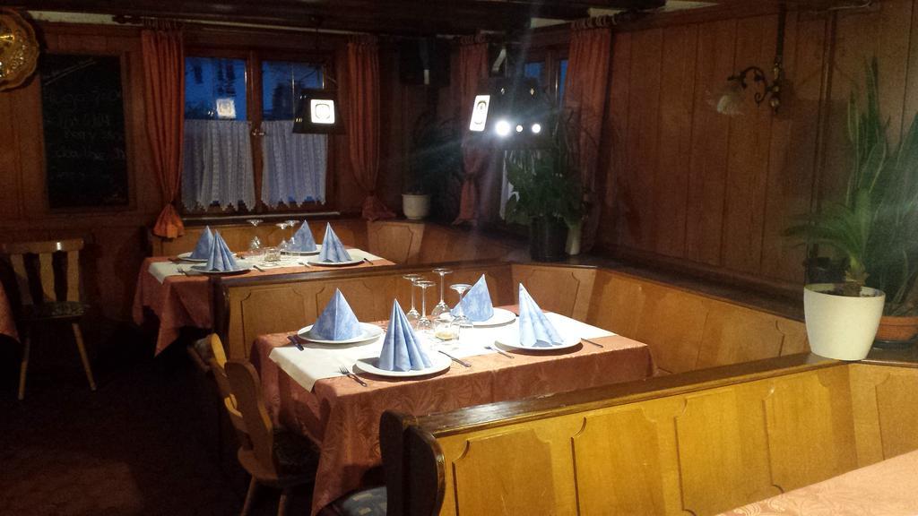 Gasthaus Roessle ロットヴァイル エクステリア 写真
